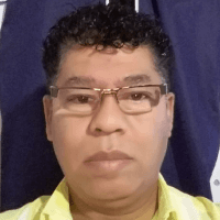 Eddi Escate Prada